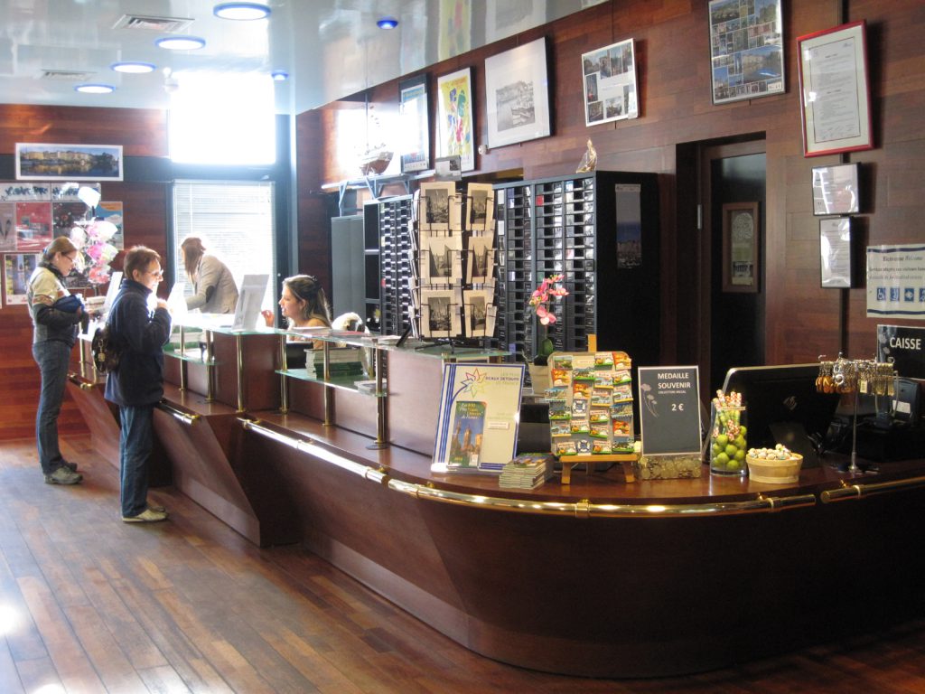 juillet Office de Tourisme de Honfleur Art Et De Divertissement